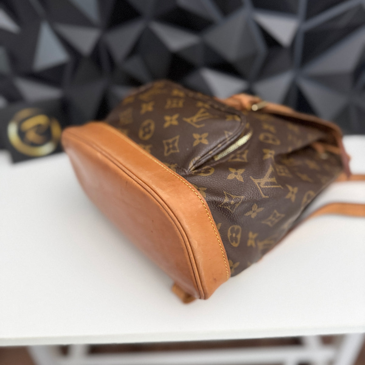 Louis Vuitton Montsouris MM