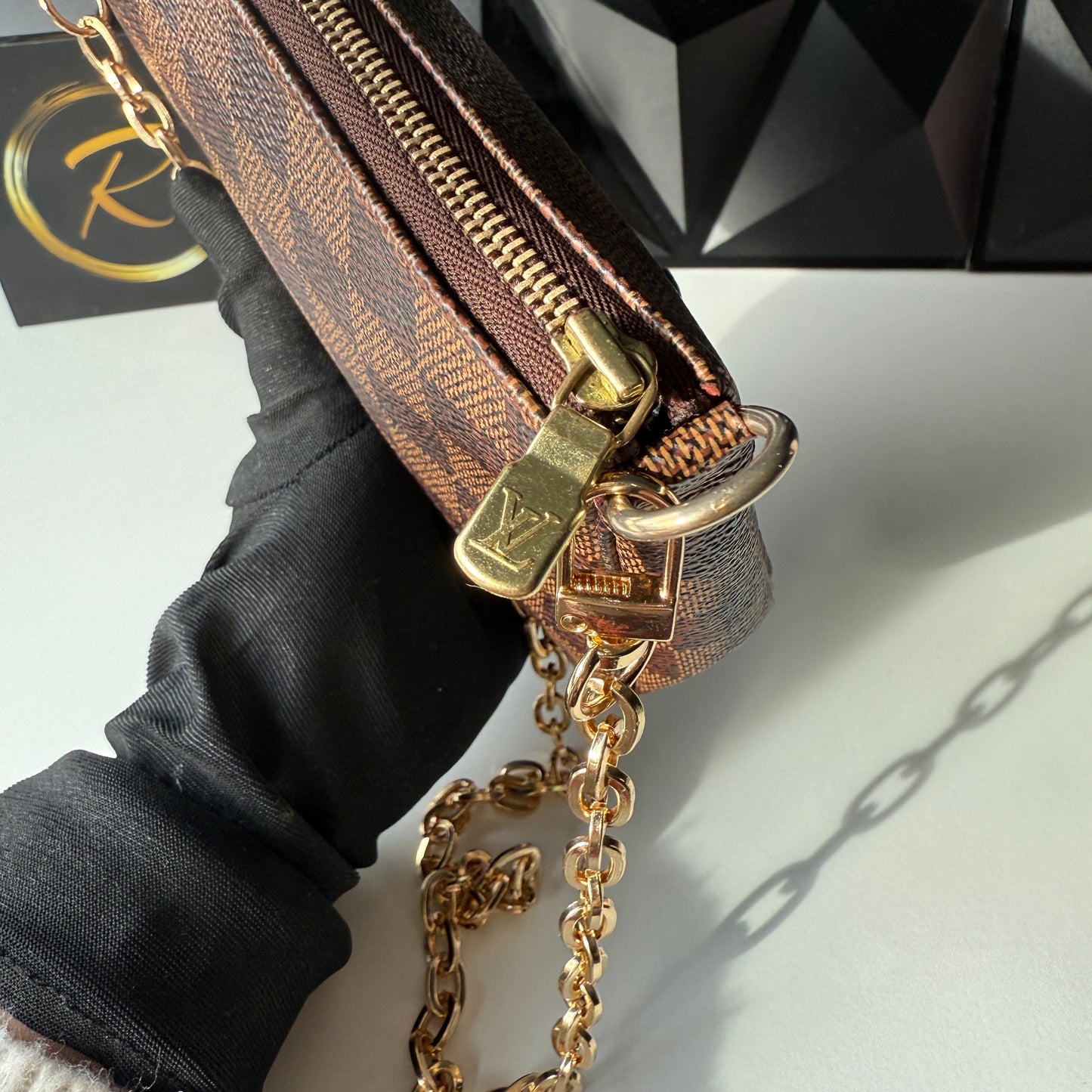 Louis Vuitton Pochette Accessoires, Damier Ebene