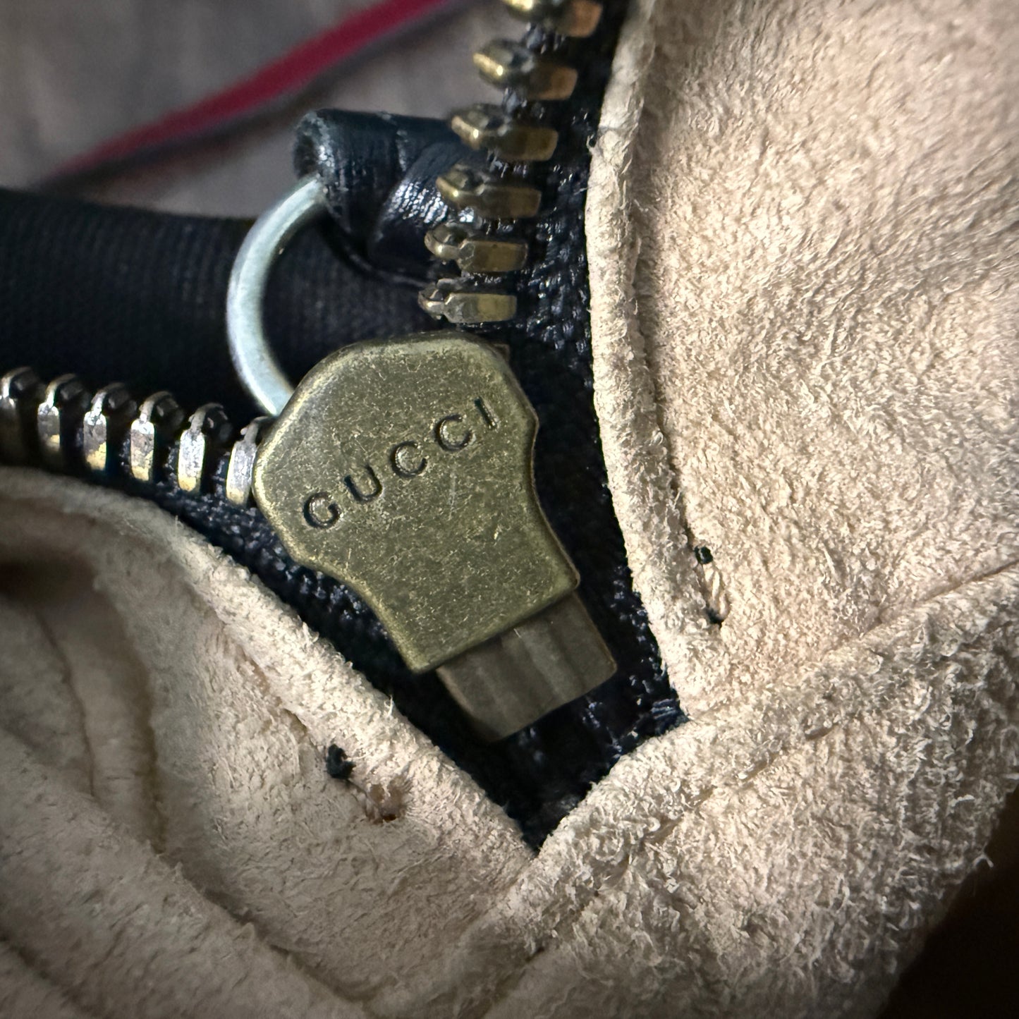 Gucci Marmont Mini Round Shoulder Bag (Matelassé leather)