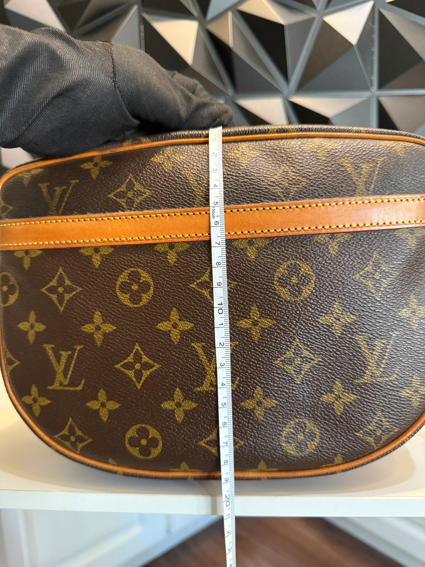 Louis Vuitton Jeune Fille MM TH0914