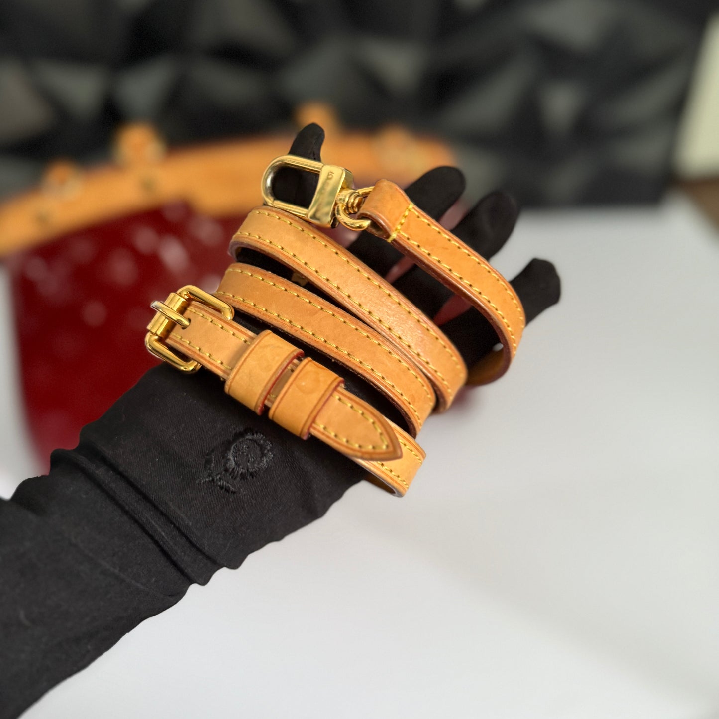 Louis Vuitton Brea MM Vernis Leather