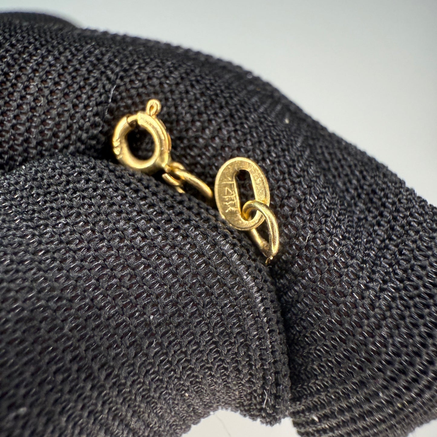 Dainty 14k gold bracelet