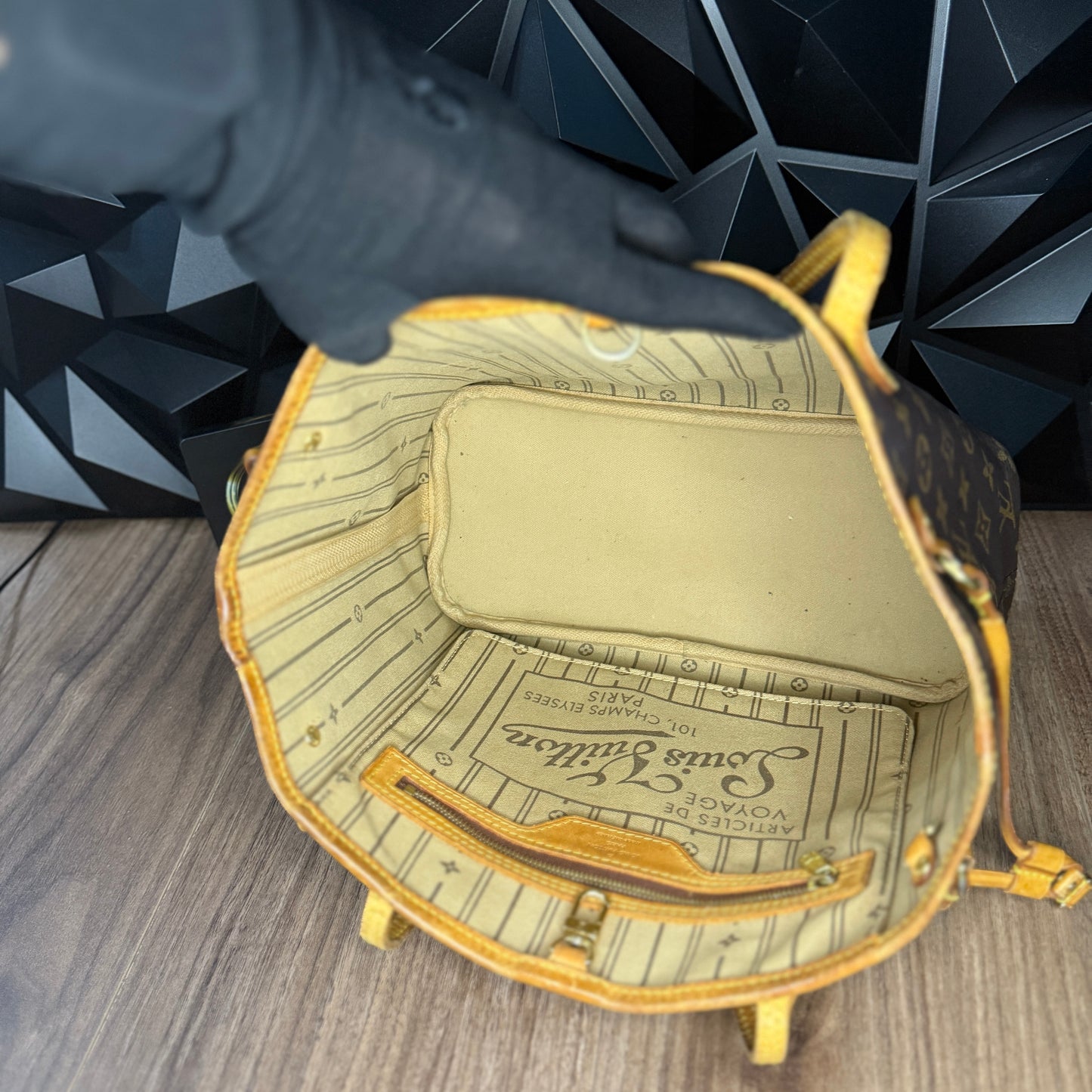 Louis Vuitton Neverfull PM