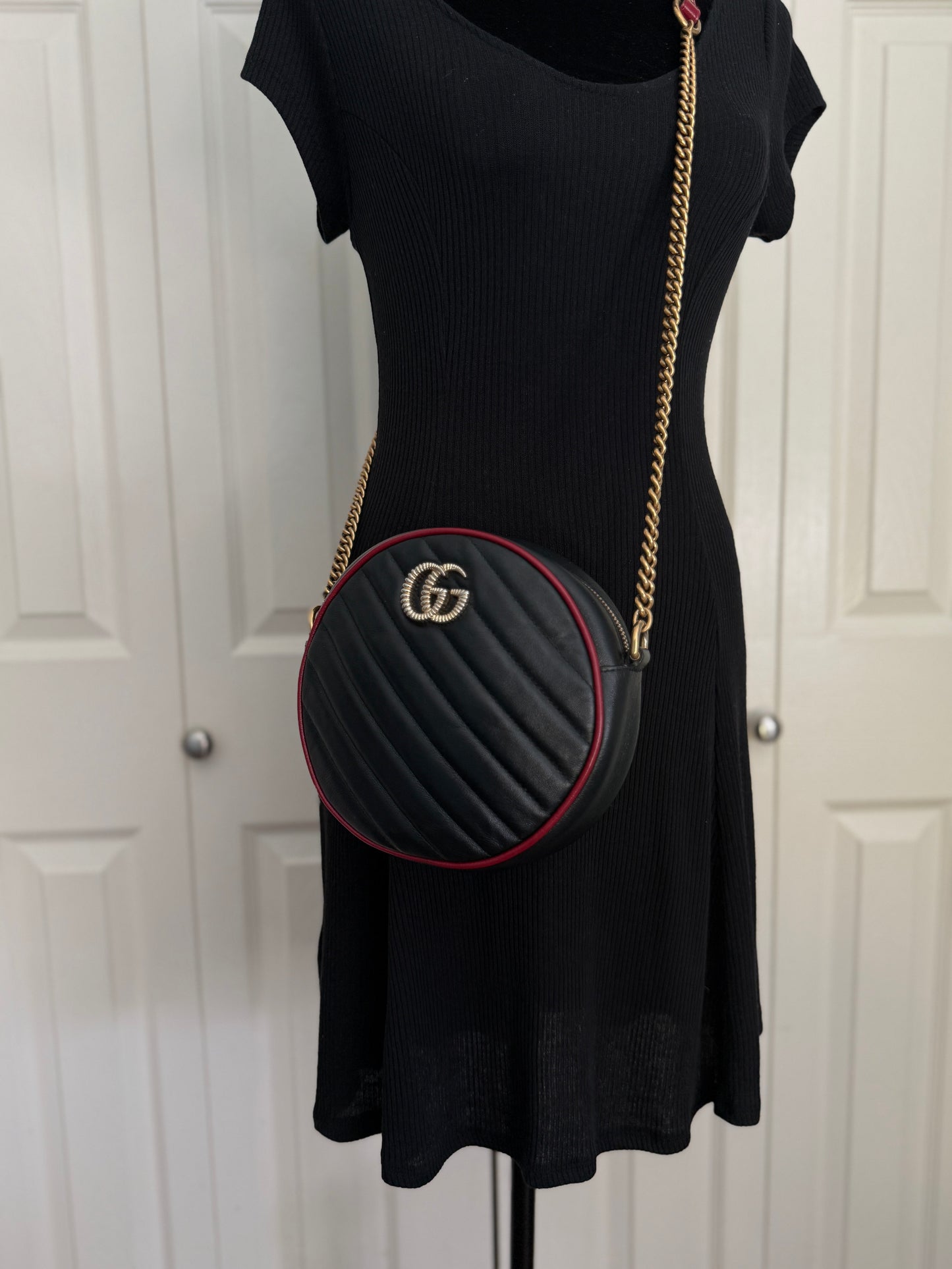 Gucci Marmont Mini Round Shoulder Bag (Matelassé leather)