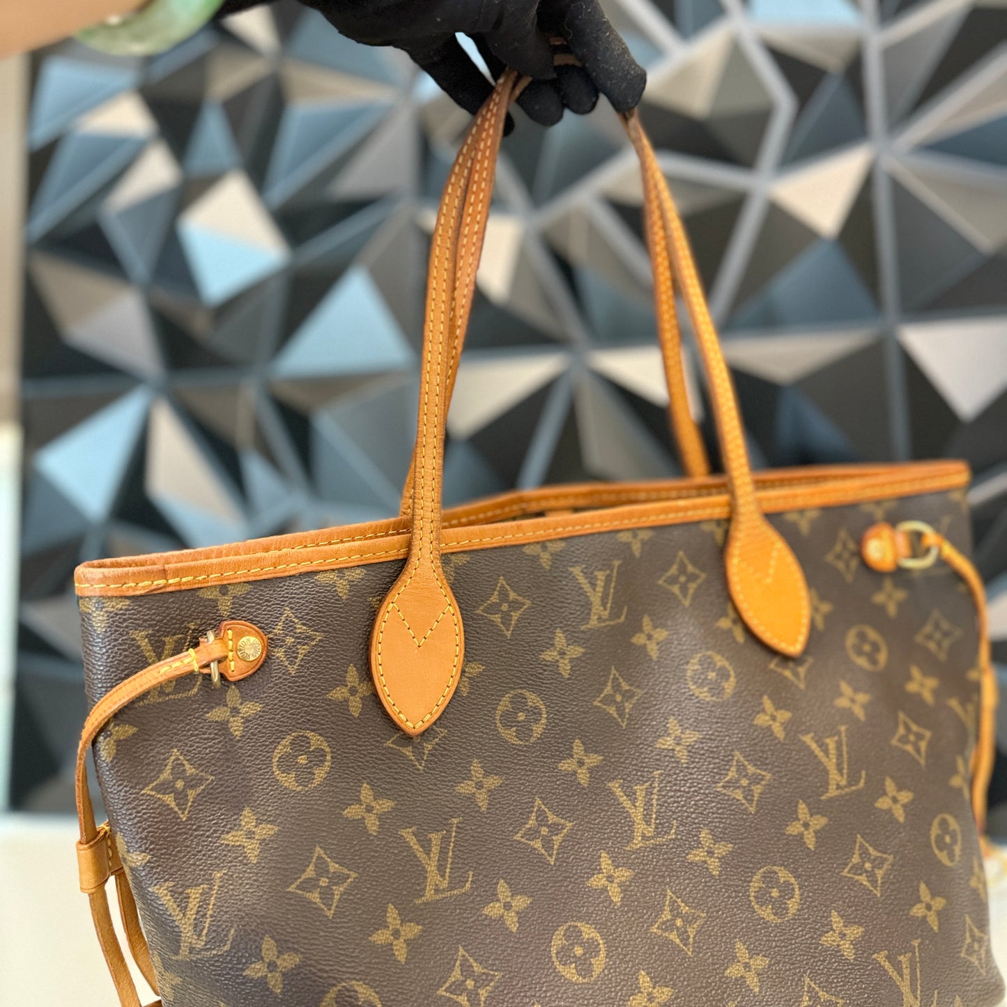 Louis Vuitton Neverfull PM