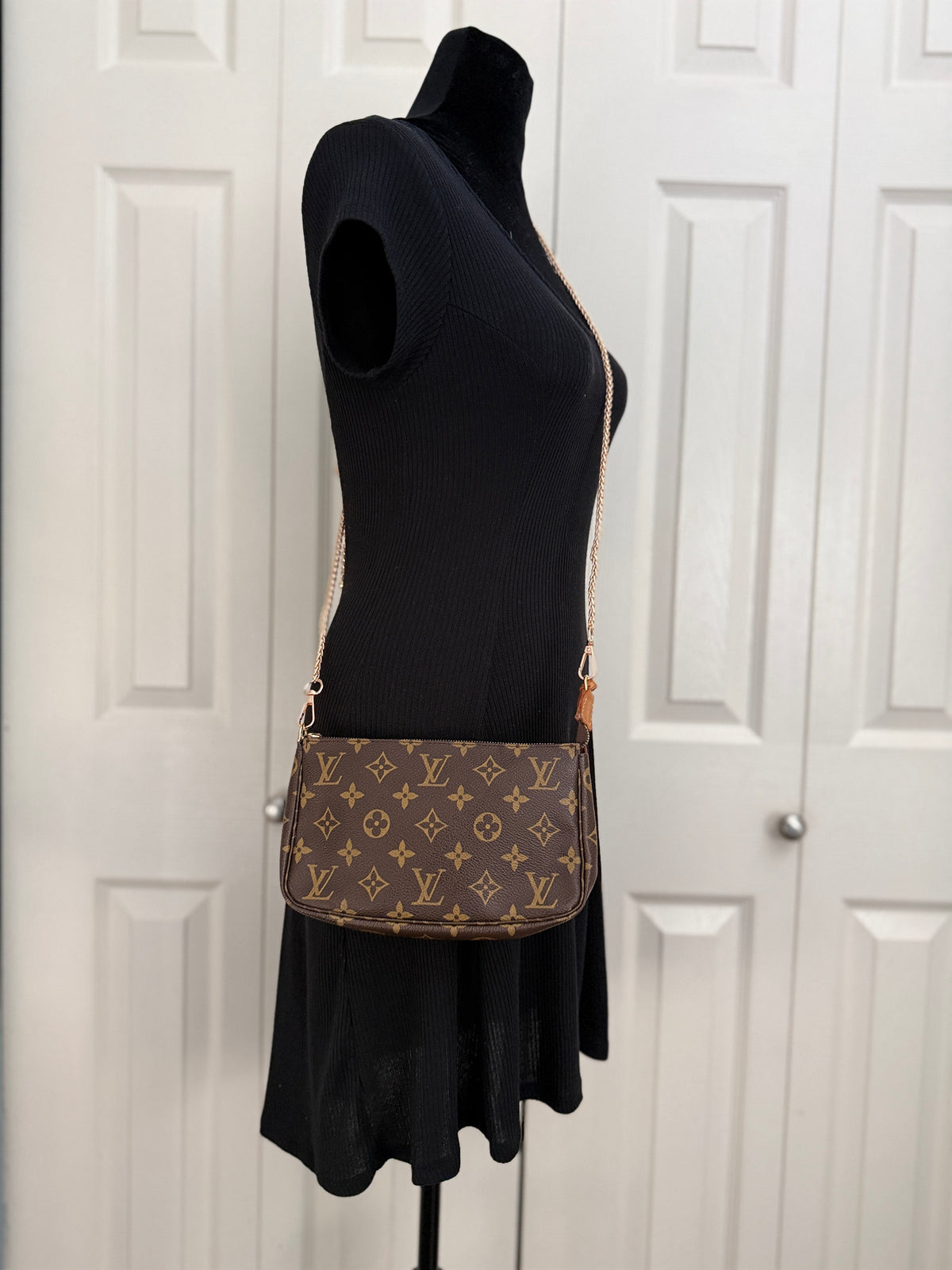Louis Vuitton Pochette Accessoires
