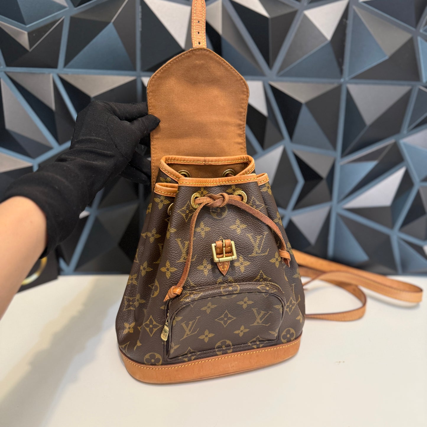 Louis Vuitton Mini Montsouris