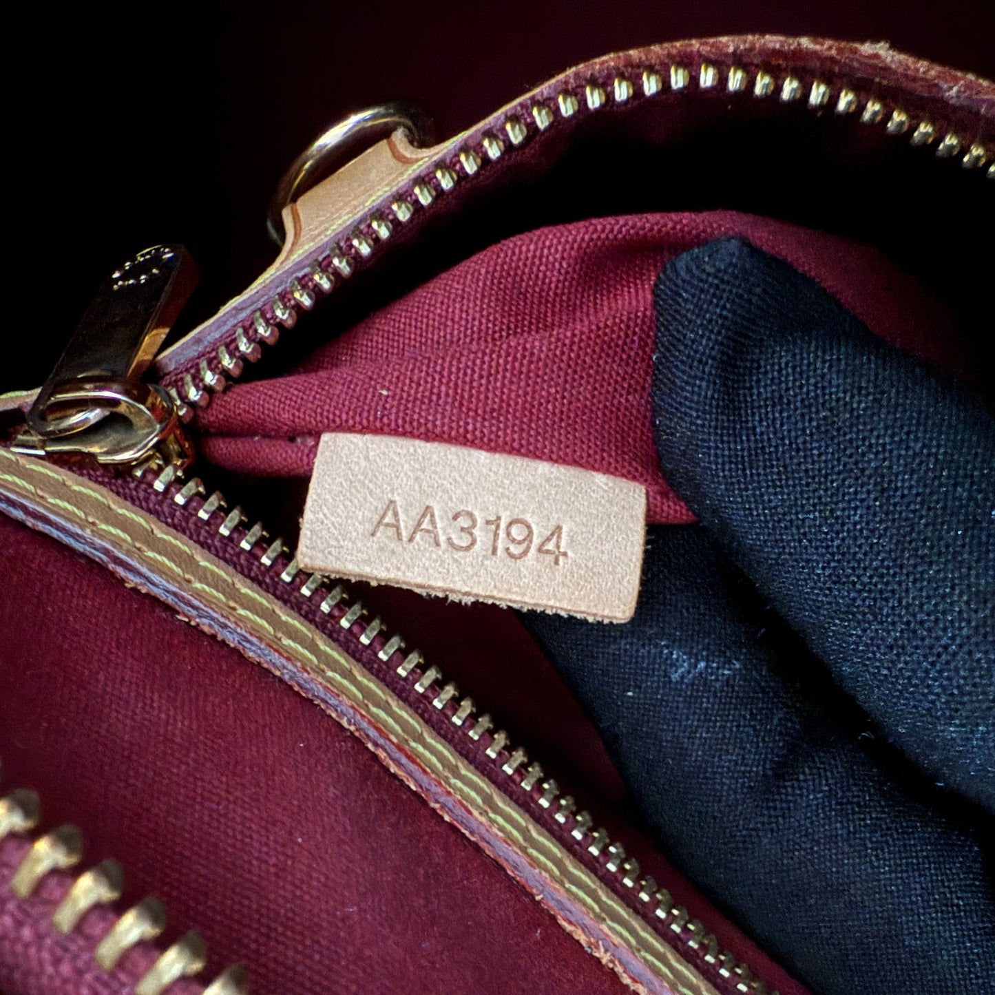 Louis Vuitton Brea MM Vernis Leather