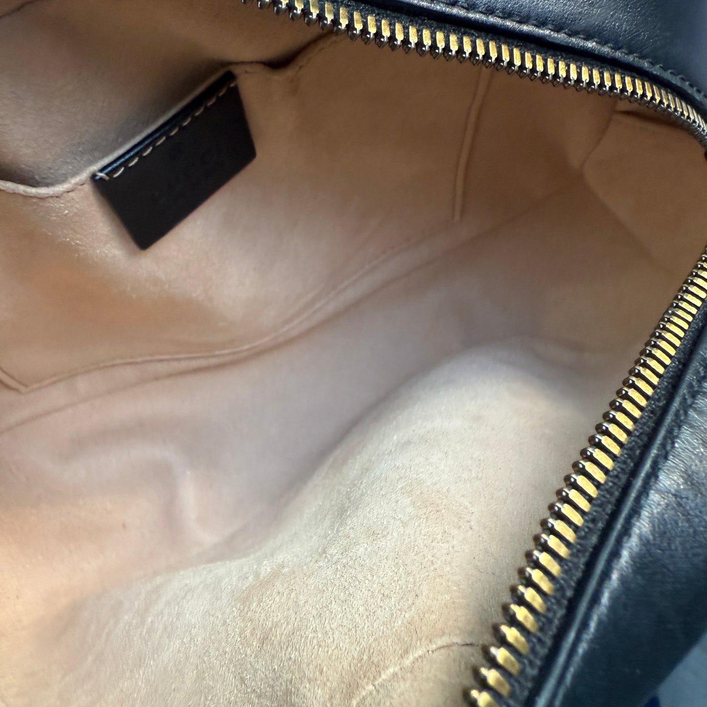 Gucci GG Marmont Camera Bag, Small