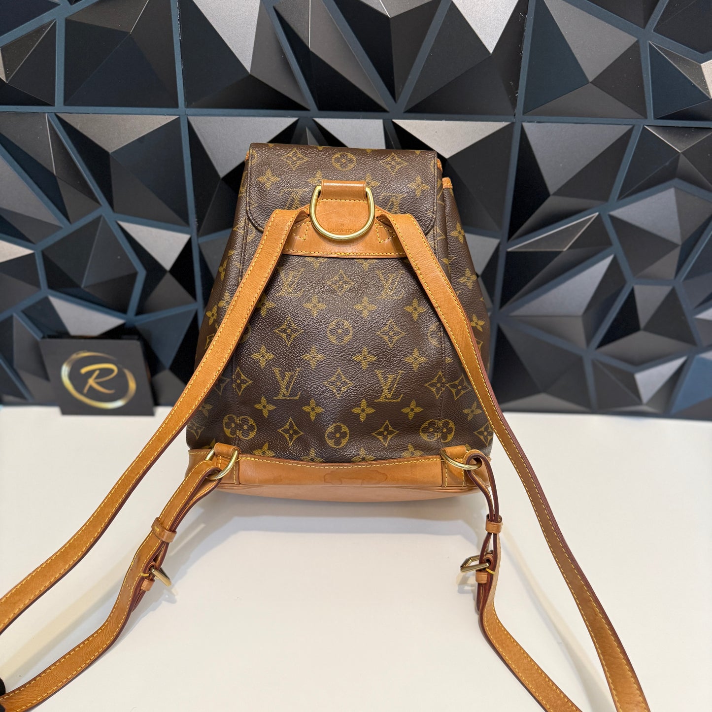 Louis Vuitton Montsouris PM