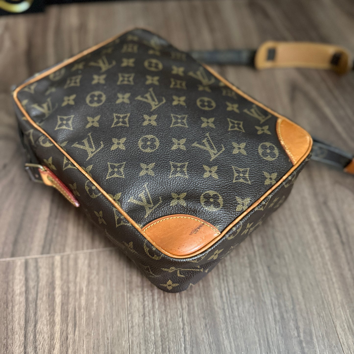 Louis Vuitton Danube GM