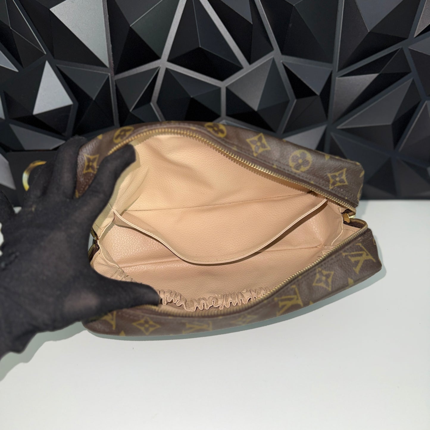 Louis Vuitton Trousse 28