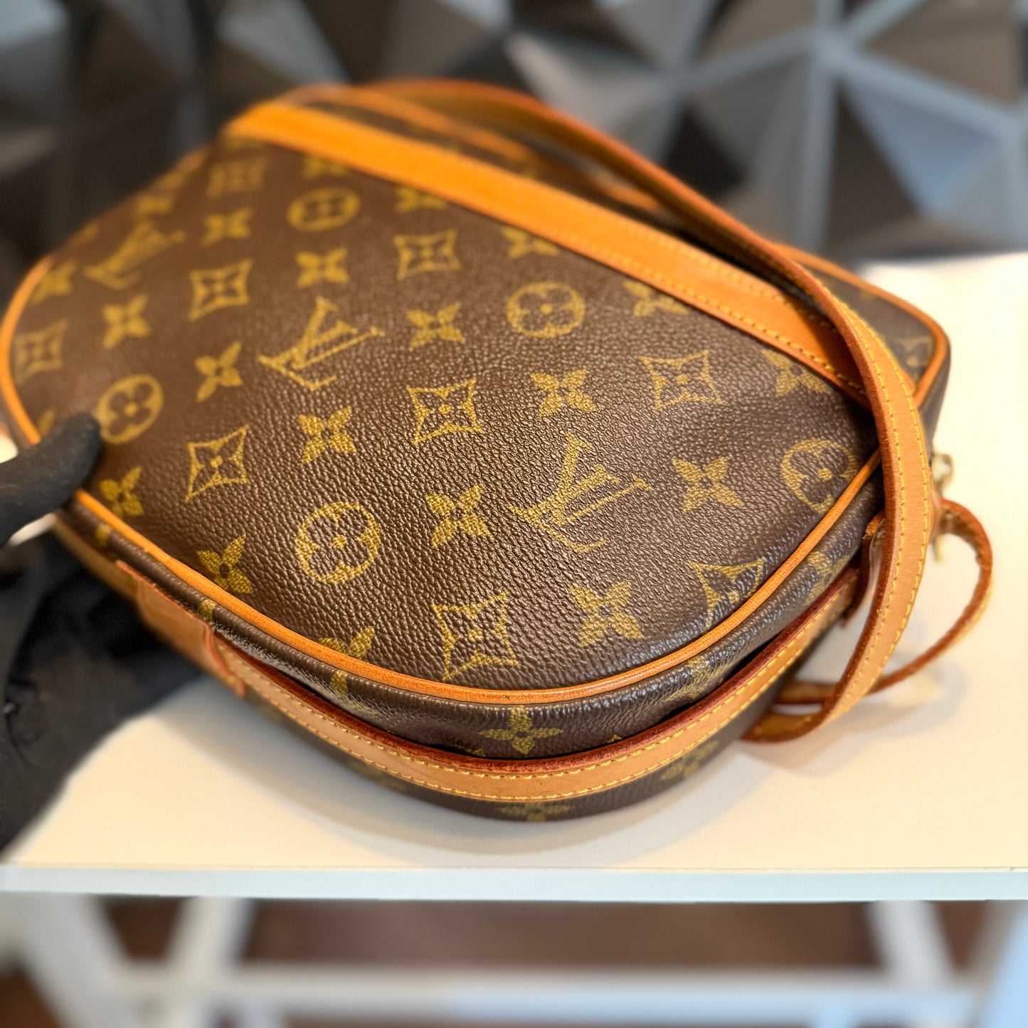 Louis Vuitton Jeune Fille MM TH0914