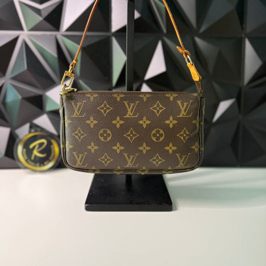 Louis Vuitton Pochette Accessoires