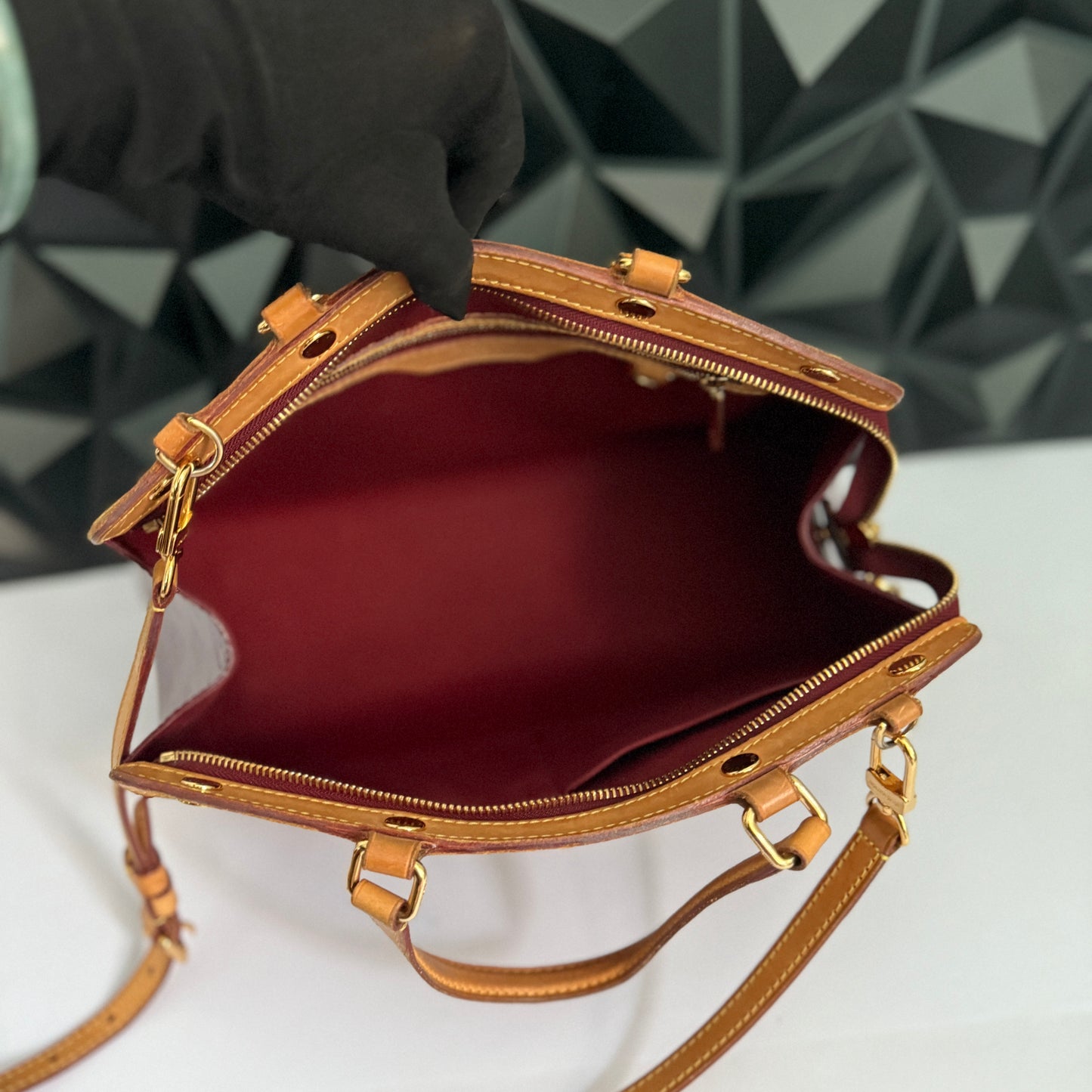 Louis Vuitton Brea MM Vernis Leather