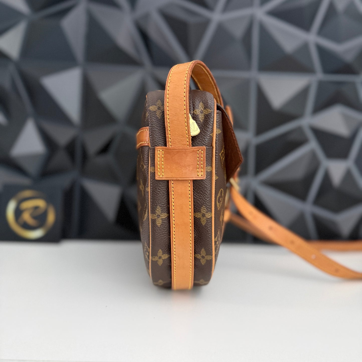 Louis Vuitton Jeune Fille MM