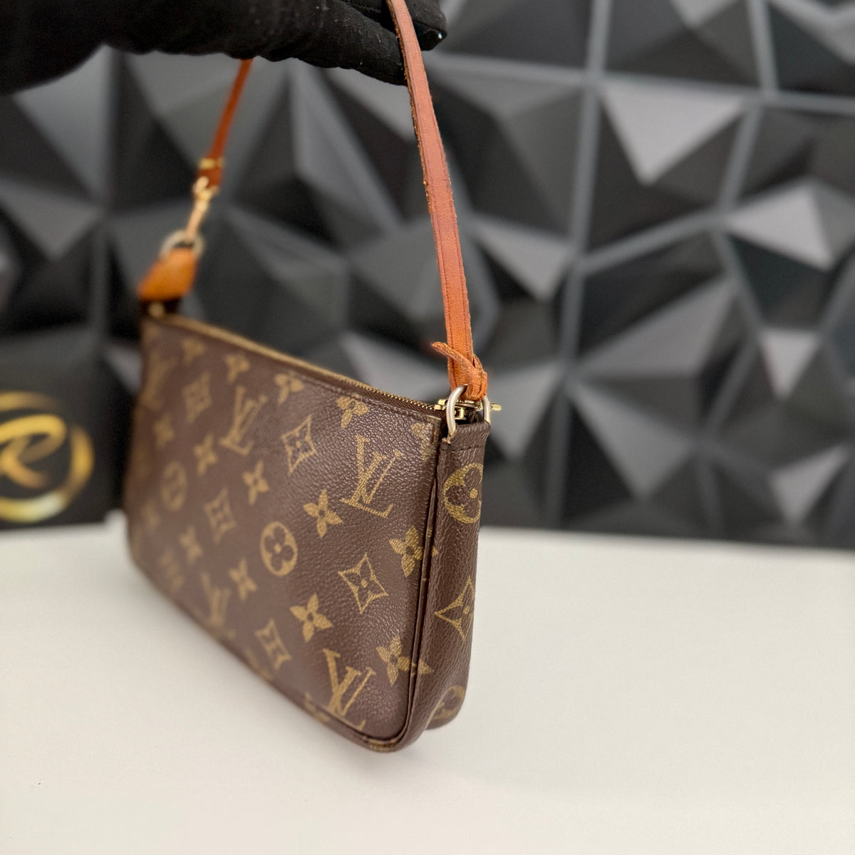 Louis Vuitton Pochette Accessoires