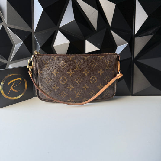 Louis Vuitton Pochette Accessoires