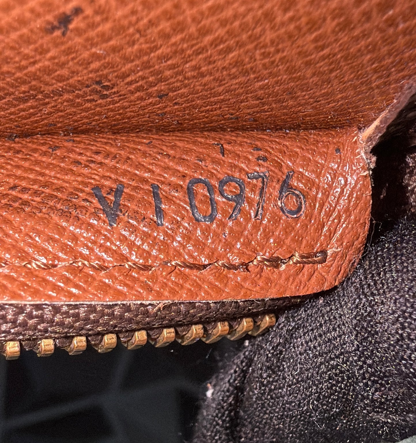 Louis Vuitton Babylone Tote