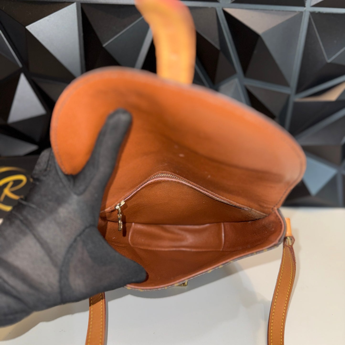 Louis Vuitton Chantilly PM