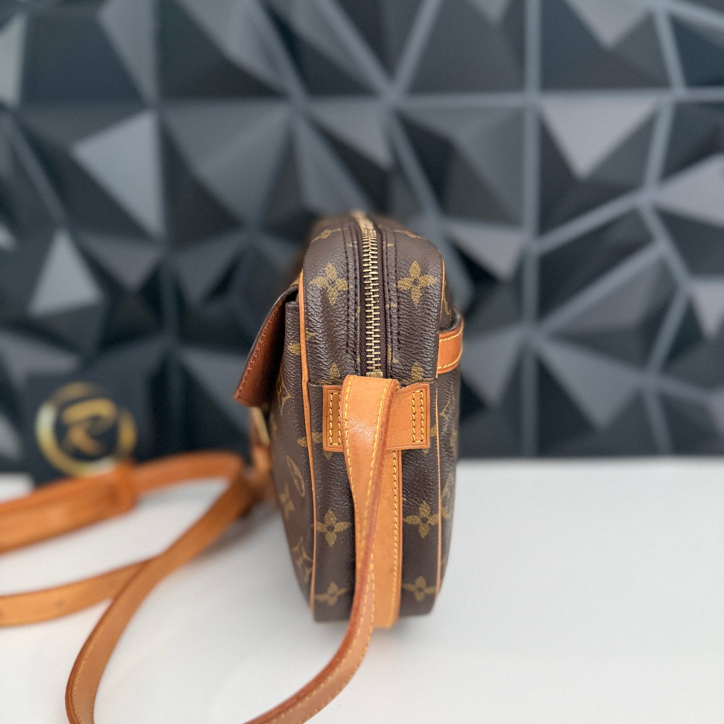 Louis Vuitton Jeune Fille MM