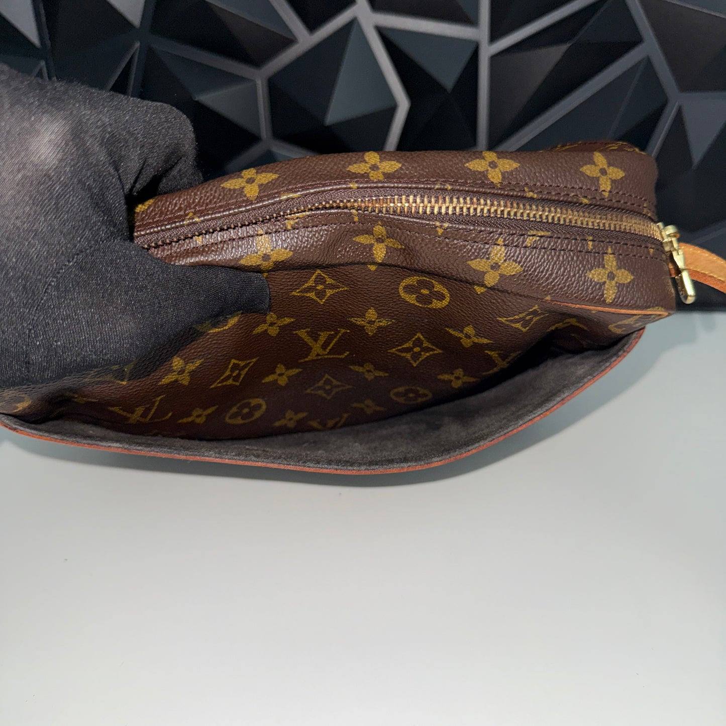 Louis Vuitton Jeune Fille MM