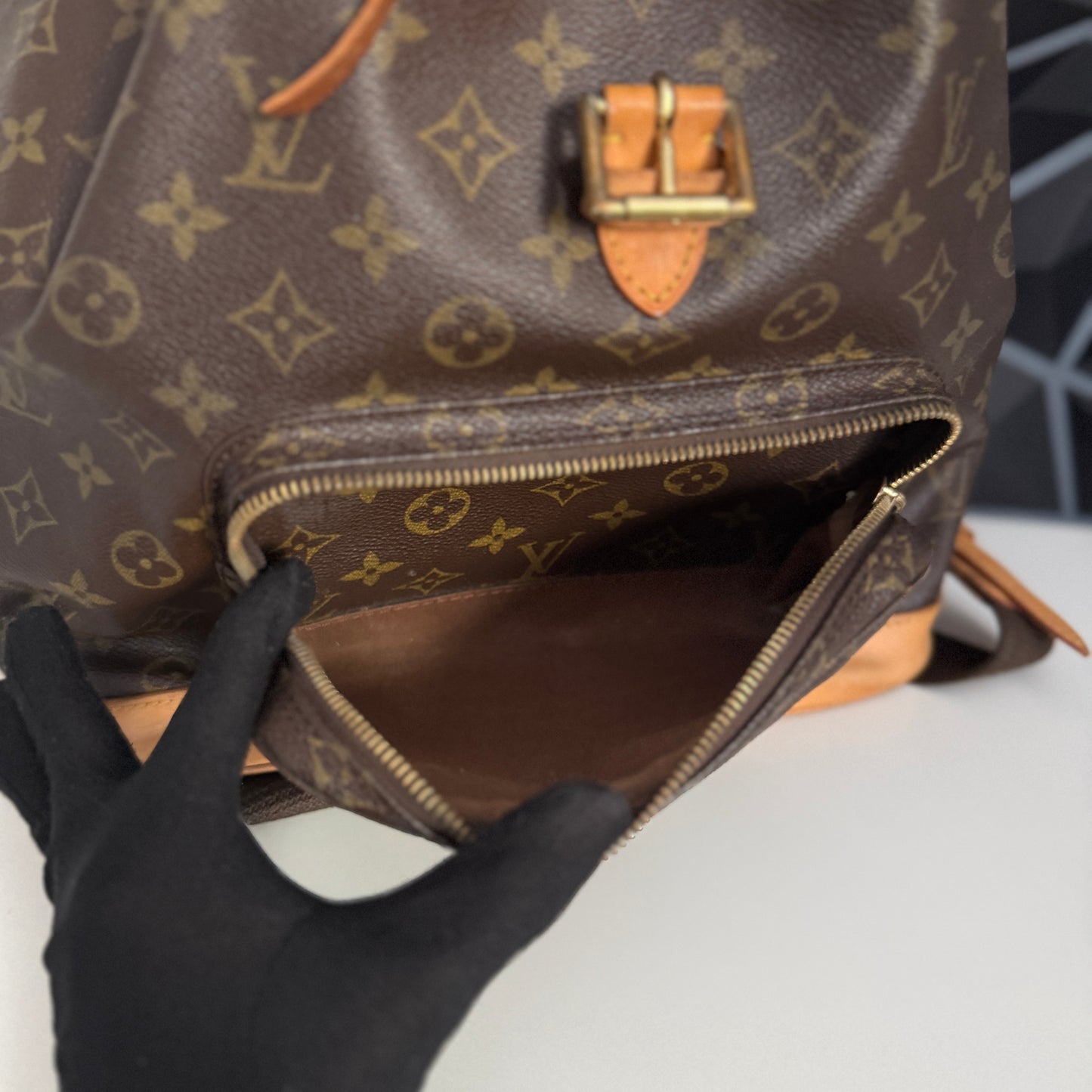 Louis Vuitton Montsouris GM