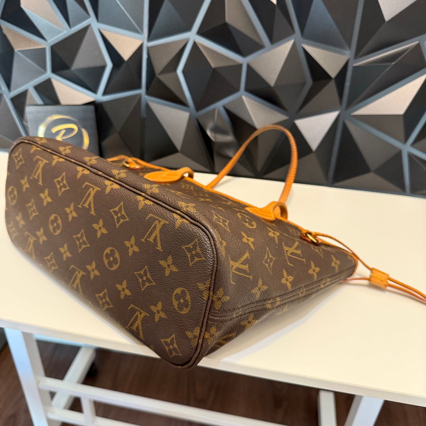 Louis Vuitton Neverfull PM