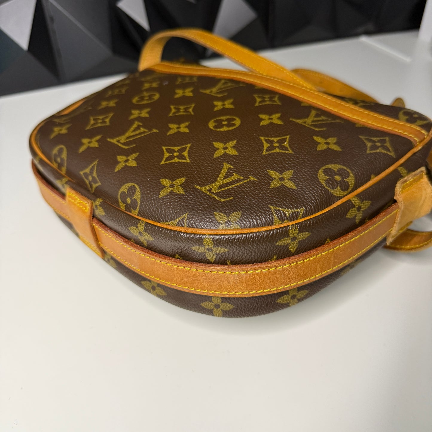 Louis Vuitton Jeune Fille