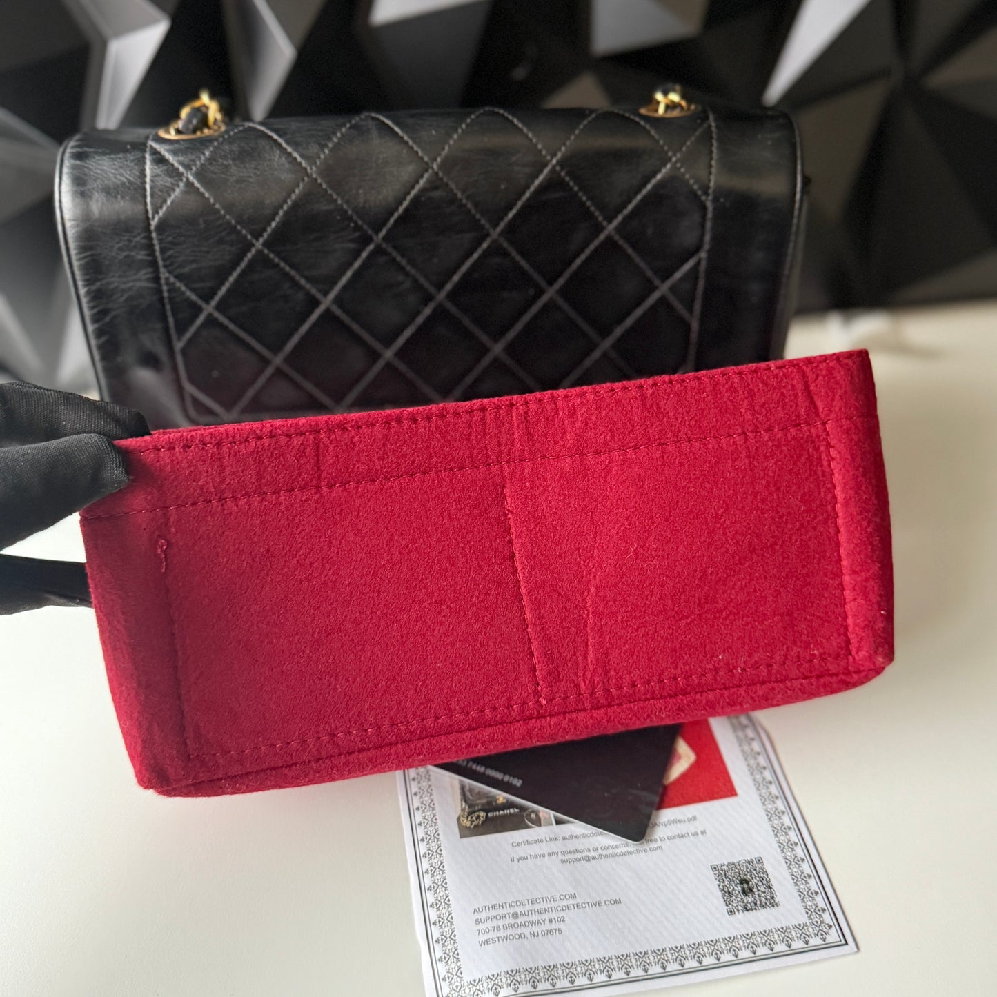 Chanel Vintage Diana – Lambskin, Medium Black 24K GHW