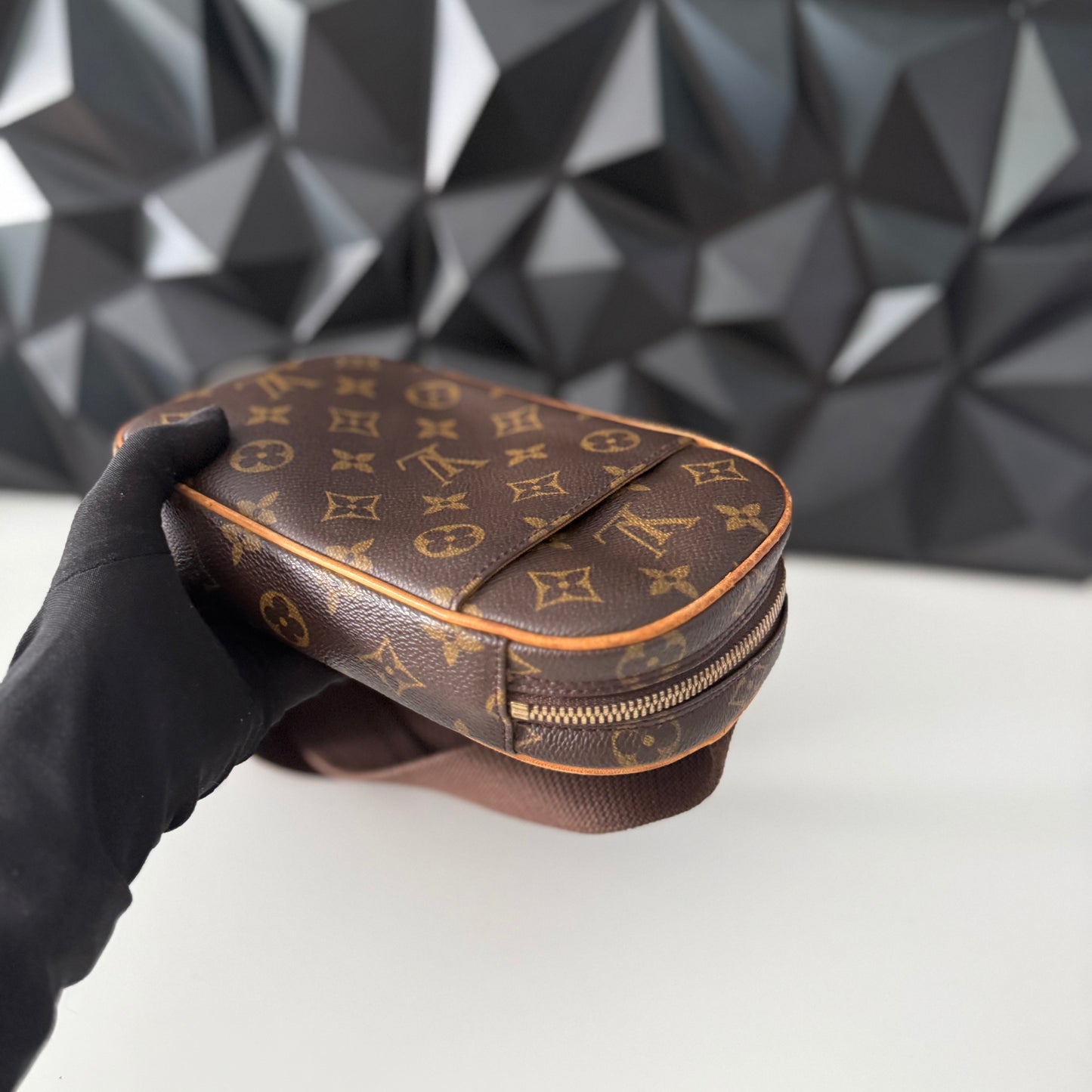 Louis Vuitton Gange Bumbag / Beltbag