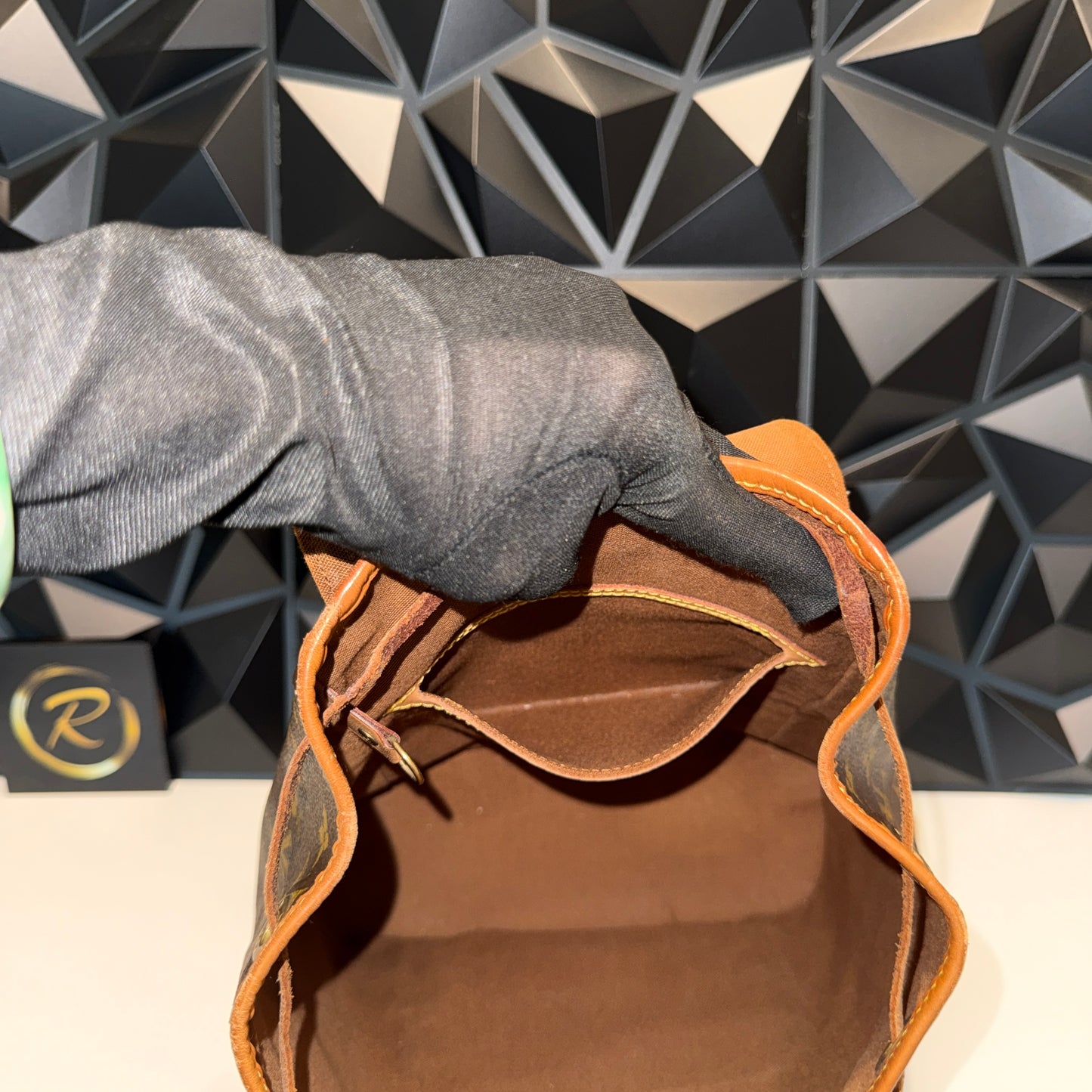 Louis Vuitton Montsouris PM