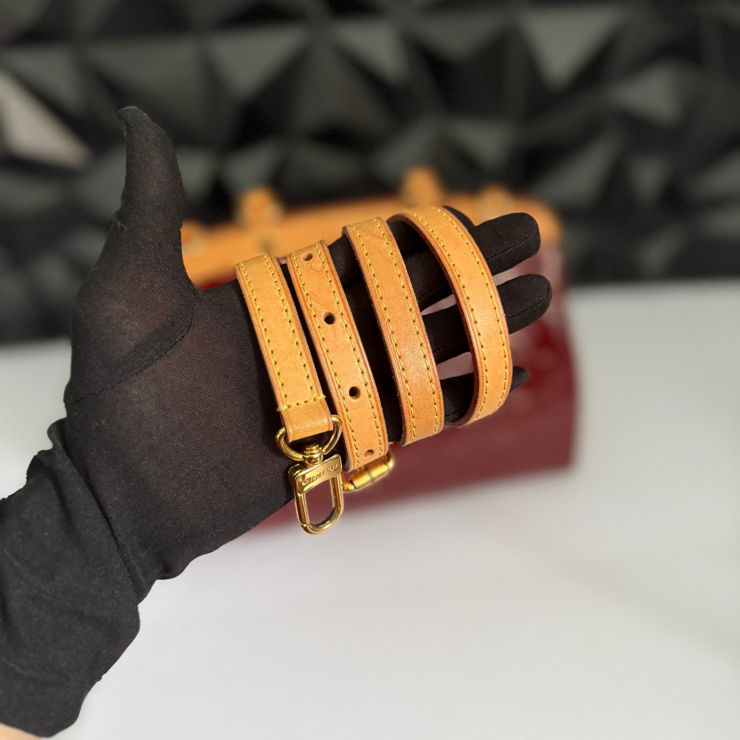 Louis Vuitton Brea MM Vernis Leather