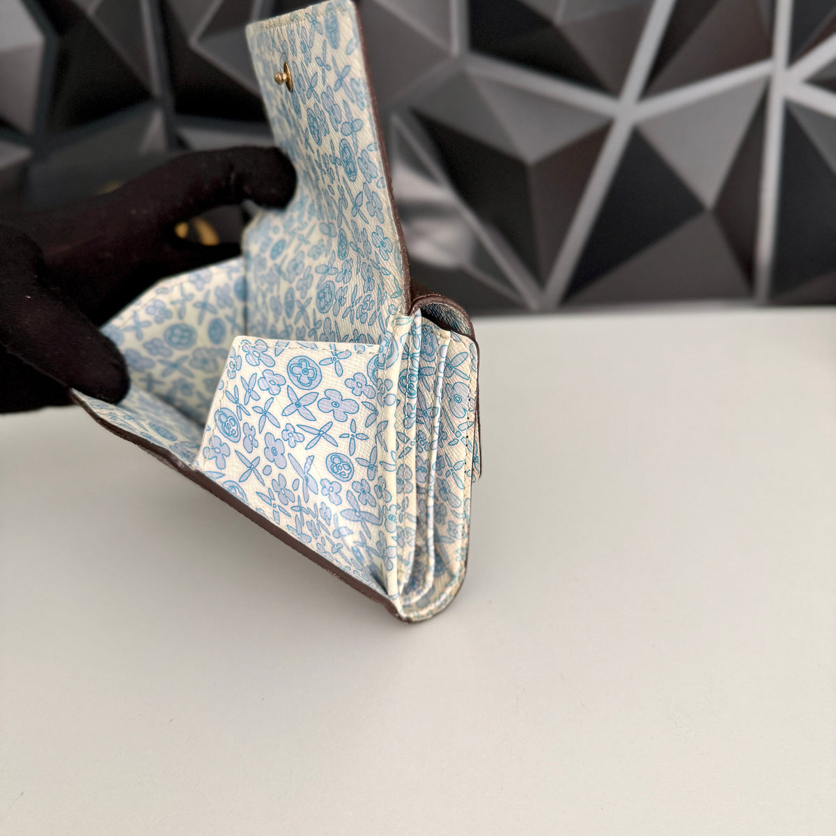 Limited Edition Louis Vuitton Fleuri Collection Elise Compact Wallet