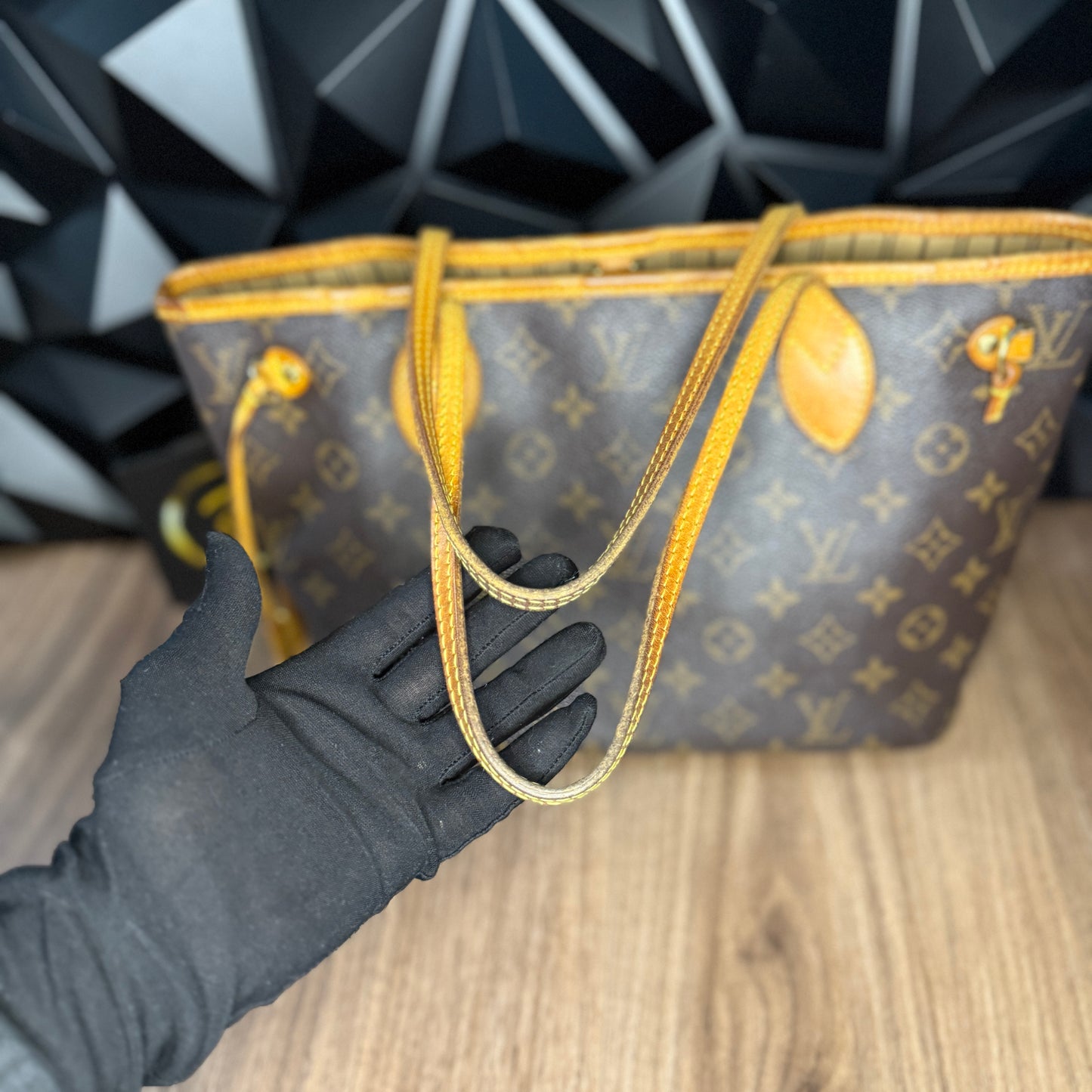 Louis Vuitton Neverfull PM