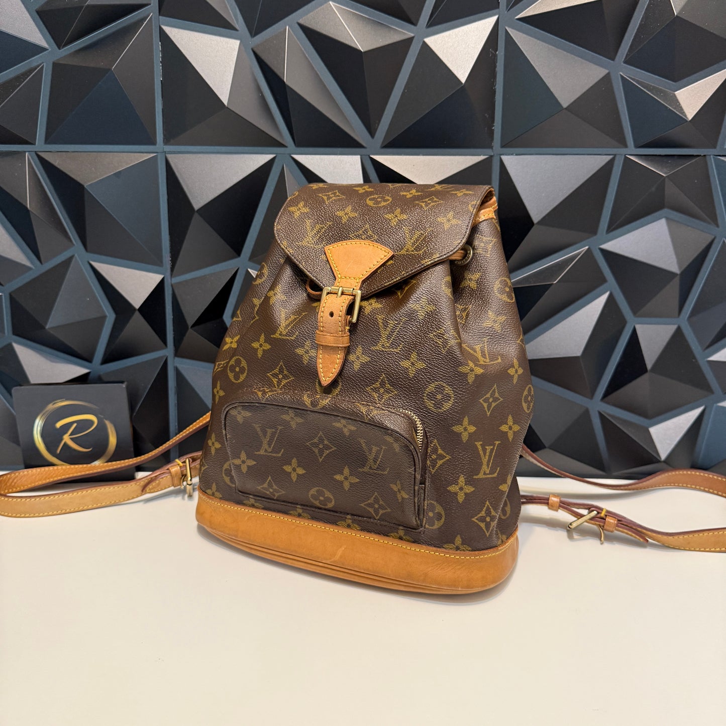 Louis Vuitton Montsouris PM