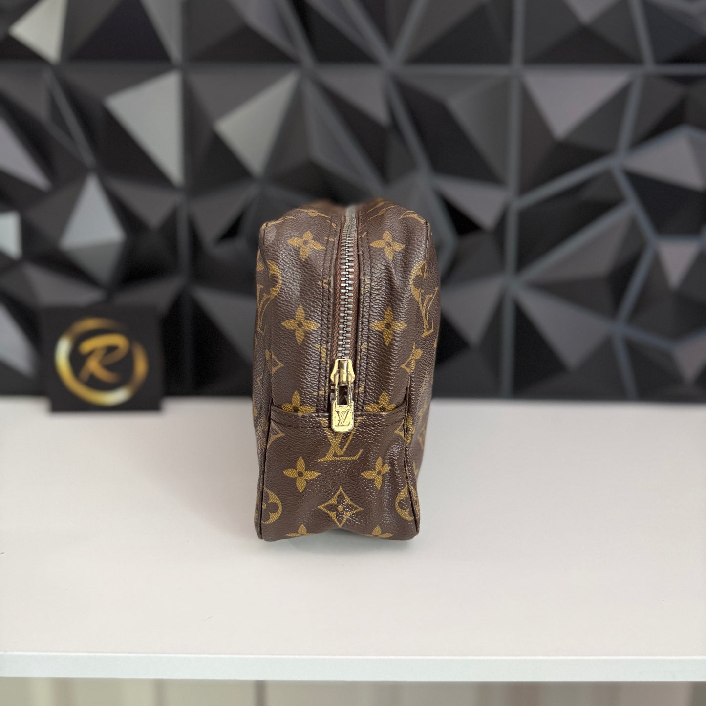 Louis Vuitton Trousse 28