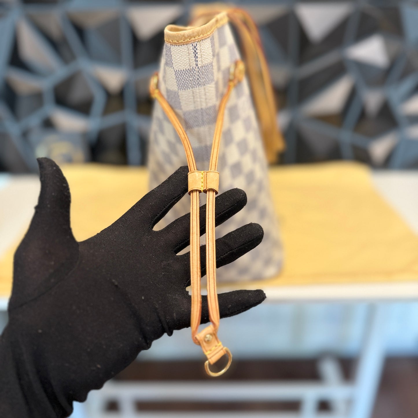 Louis Vuitton Neverfull MM Damier Azur