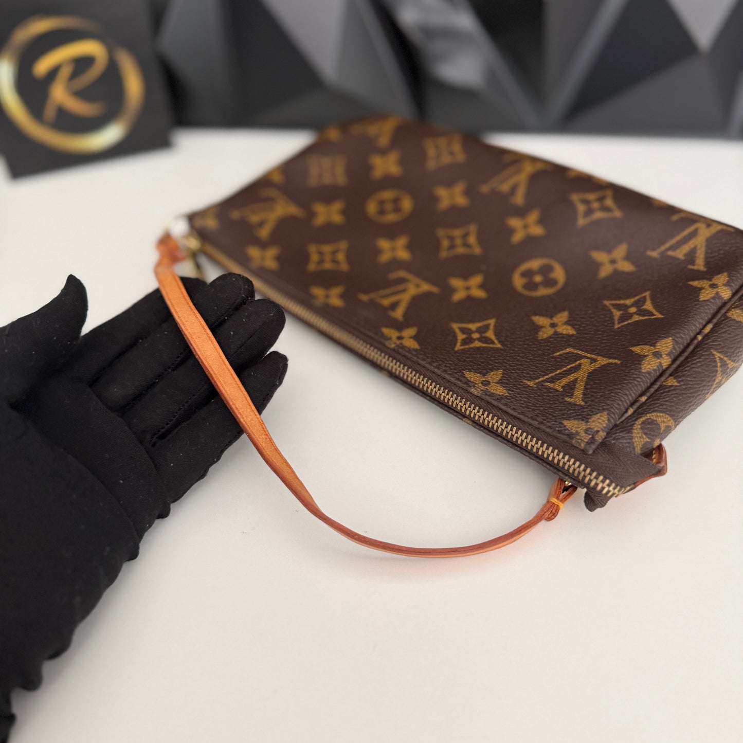 Louis Vuitton Pochette Accessoires