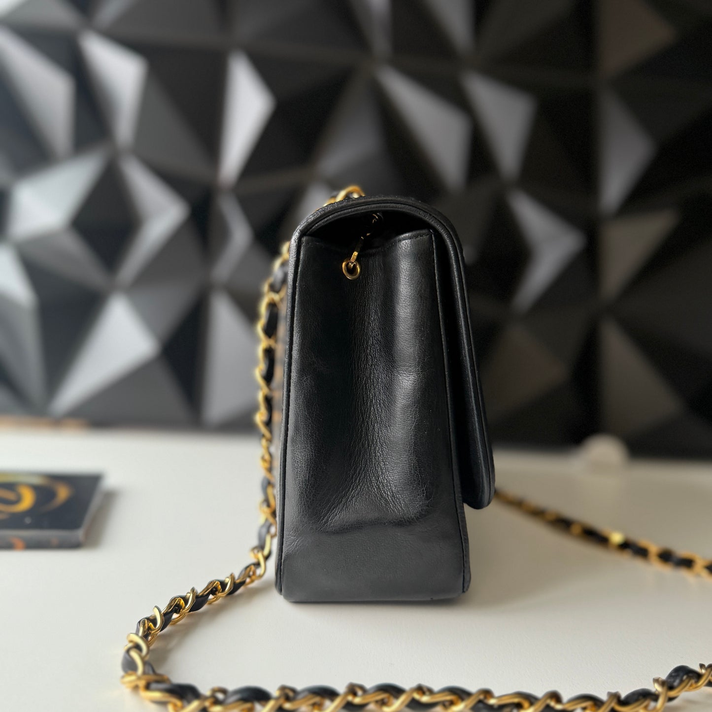 Chanel Vintage Diana – Lambskin, Medium Black 24K GHW