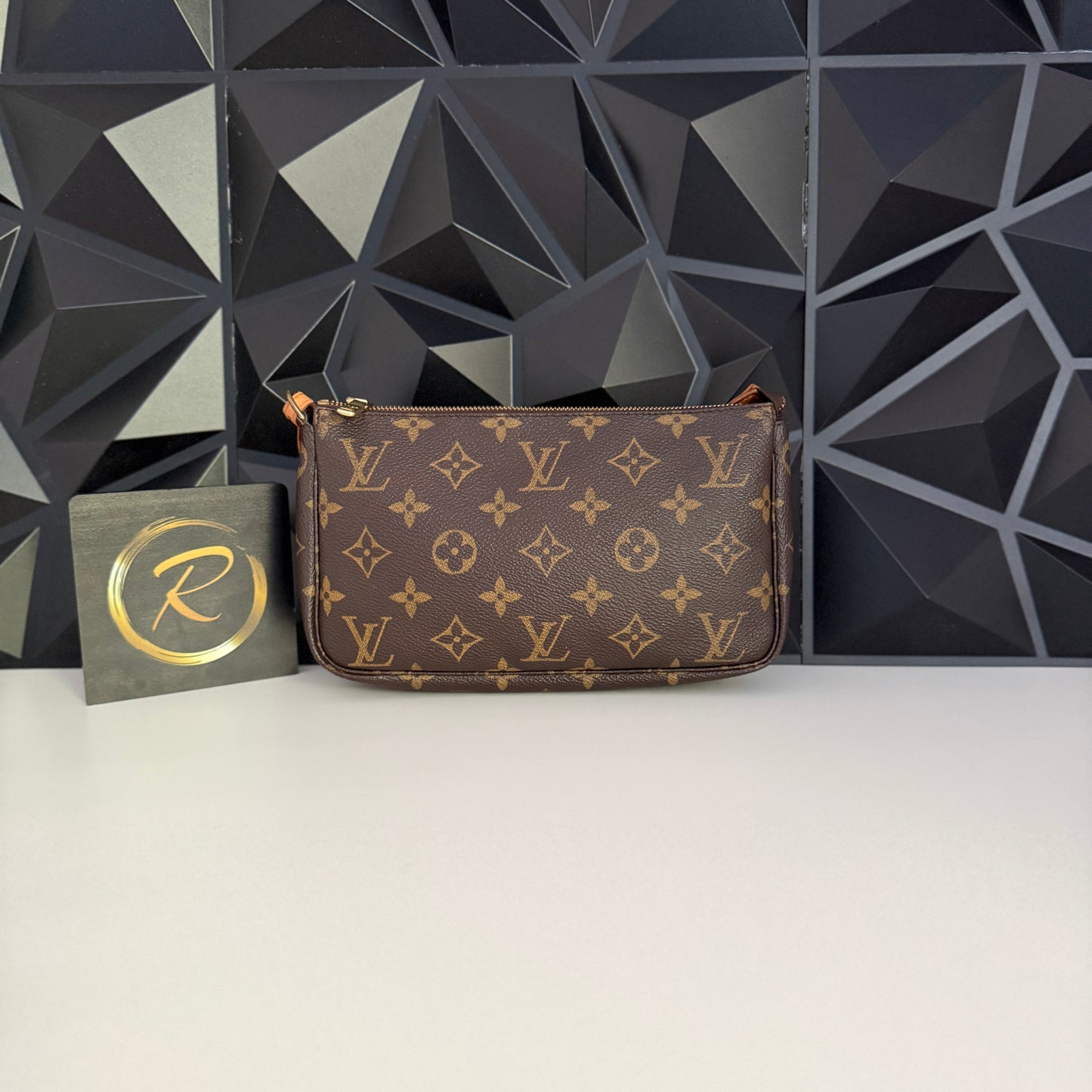 Louis Vuitton Pochette Accessoires