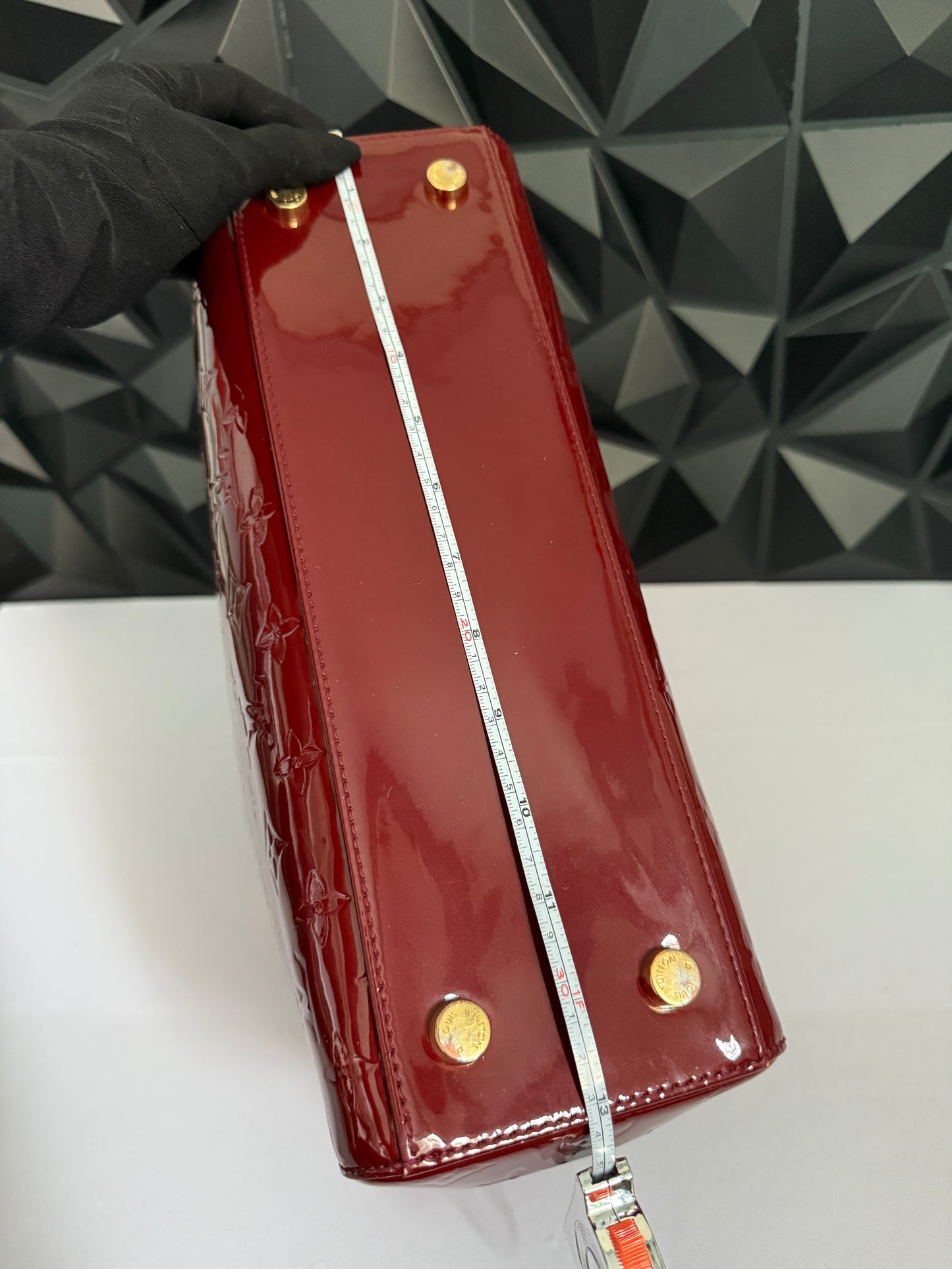 Louis Vuitton Brea MM Vernis Leather