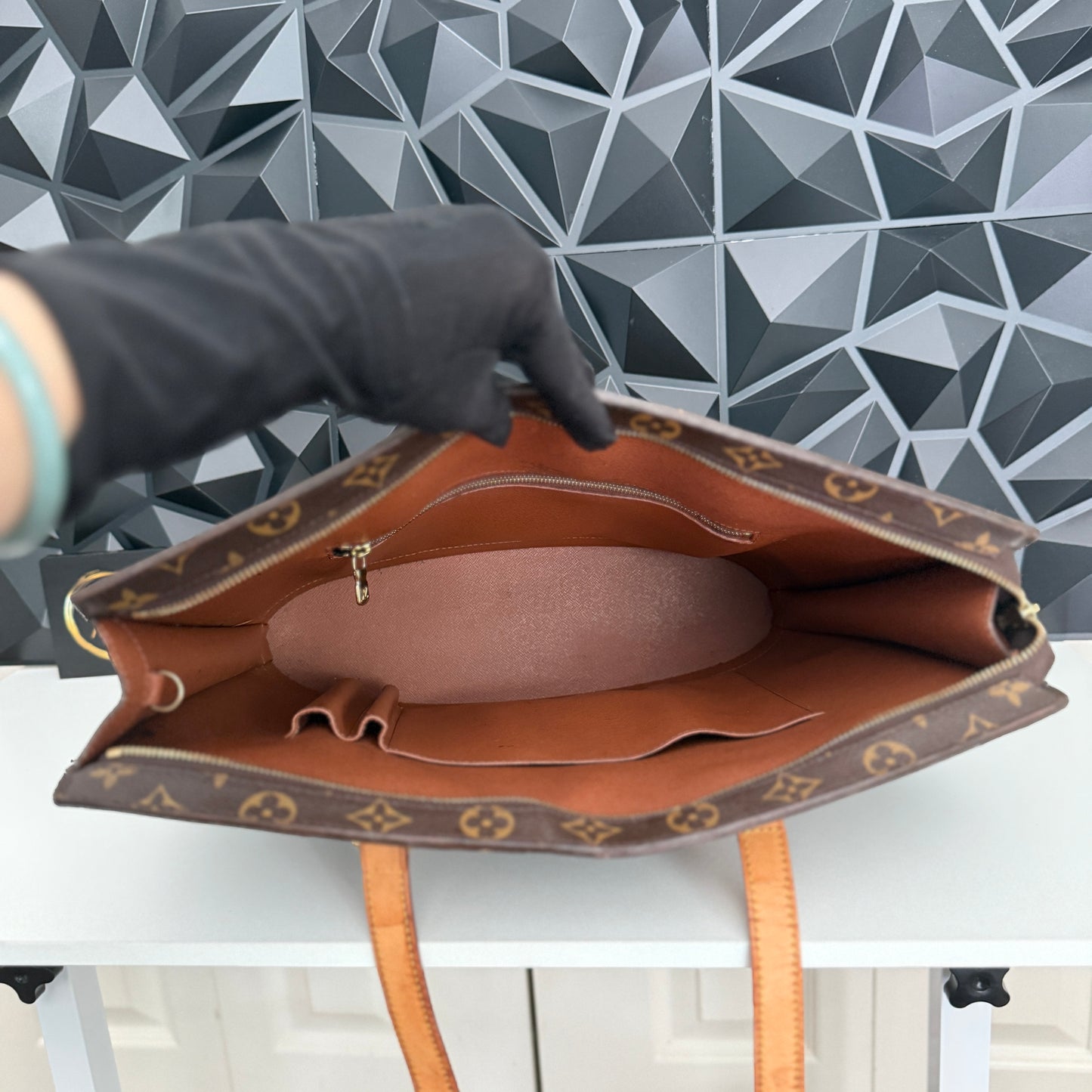 Louis Vuitton Babylone Tote