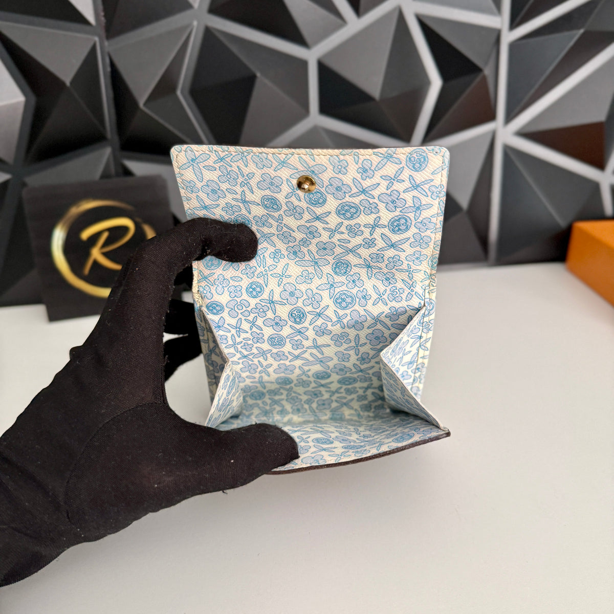 Limited Edition Louis Vuitton Fleuri Collection Elise Compact Wallet