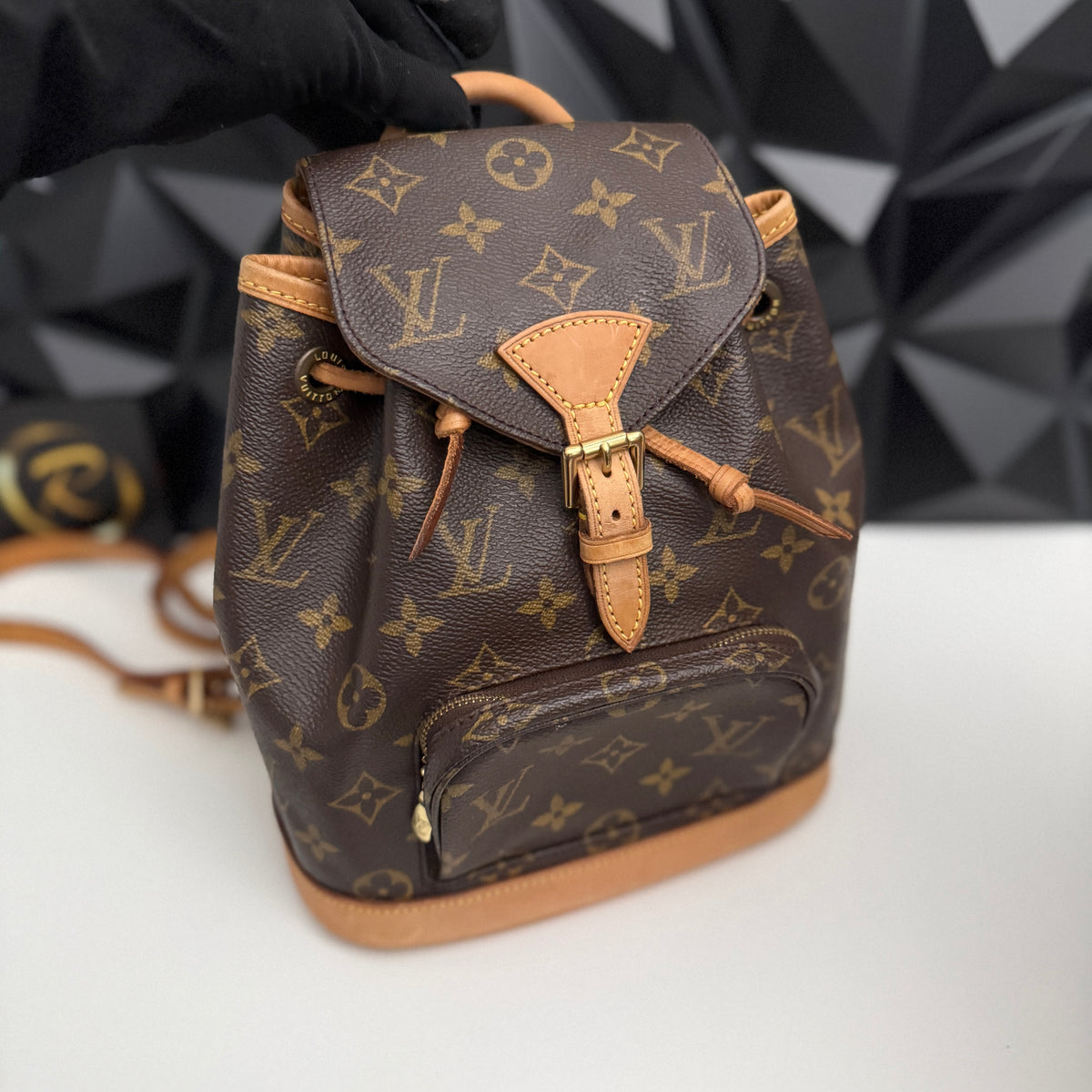 Louis Vuitton Montsouris Mini