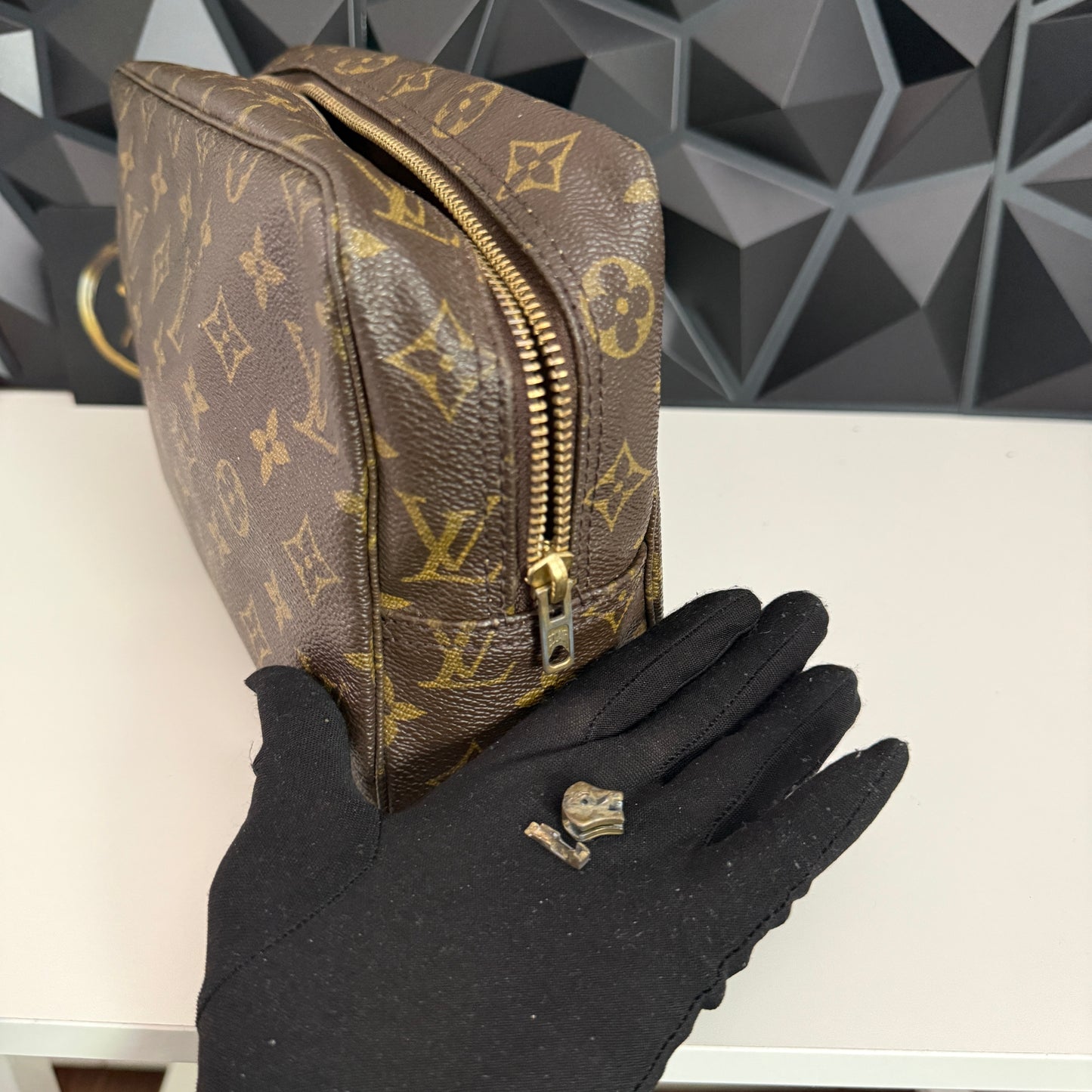 Louis Vuitton Trousse 28
