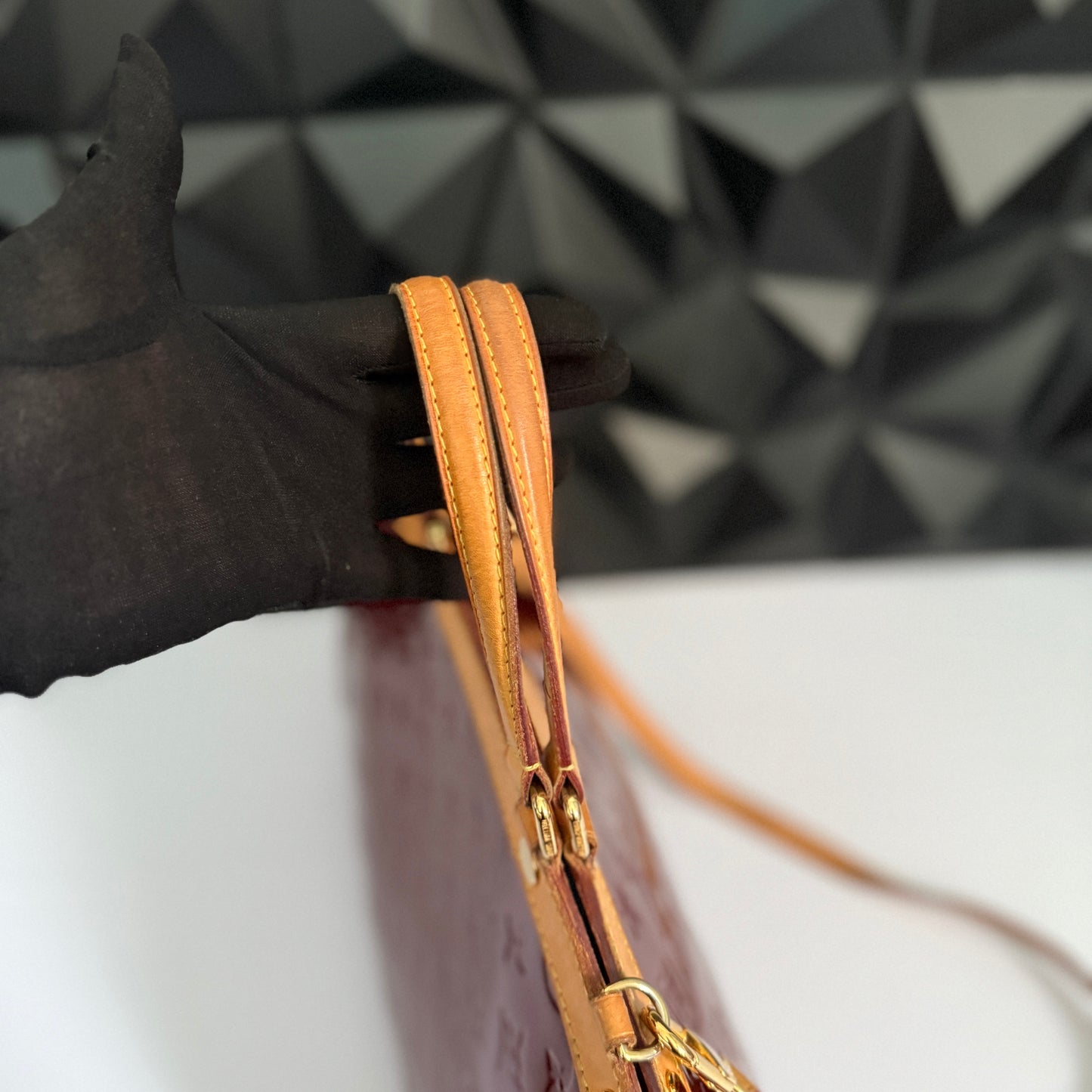 Louis Vuitton Brea MM Vernis Leather