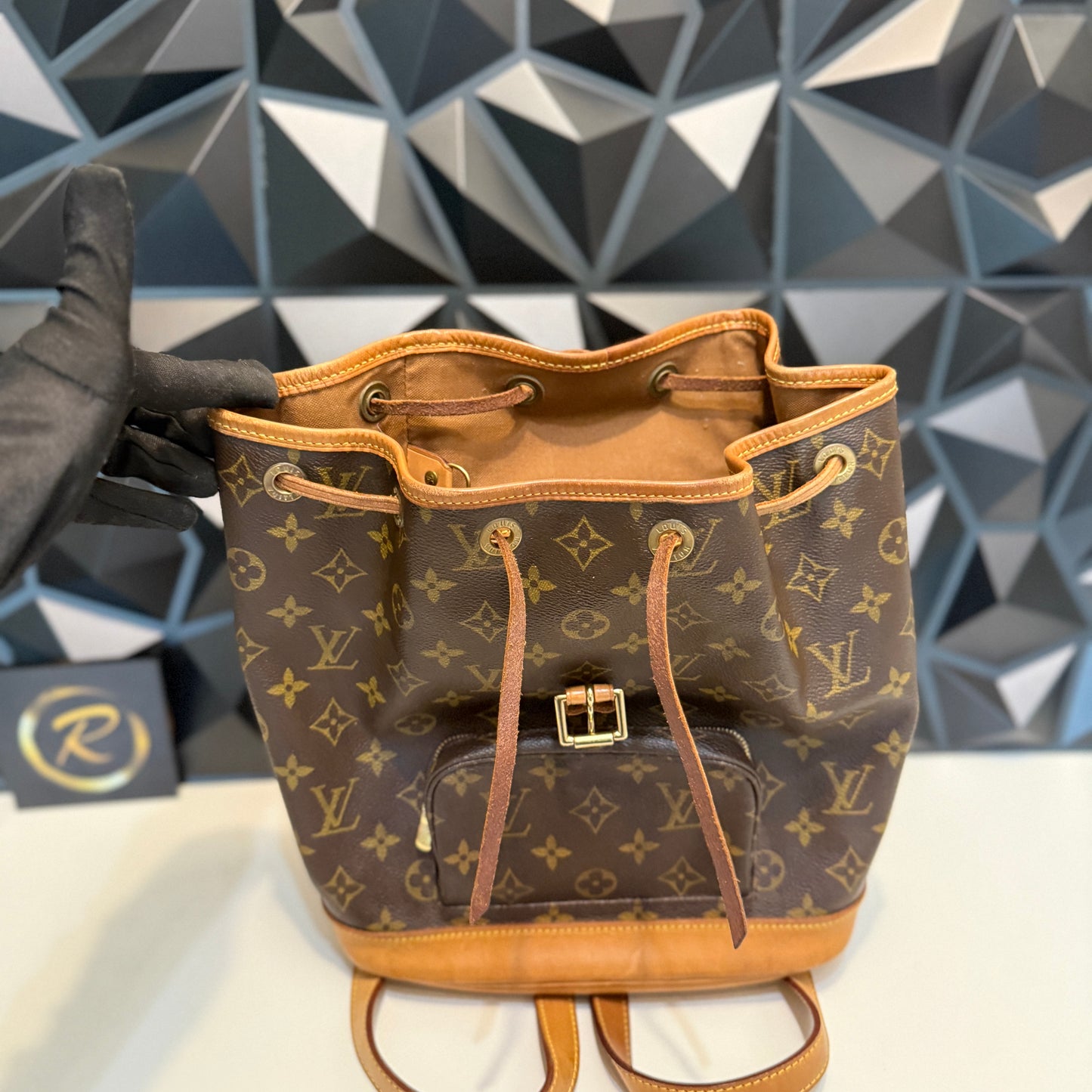 Louis Vuitton Montsouris PM