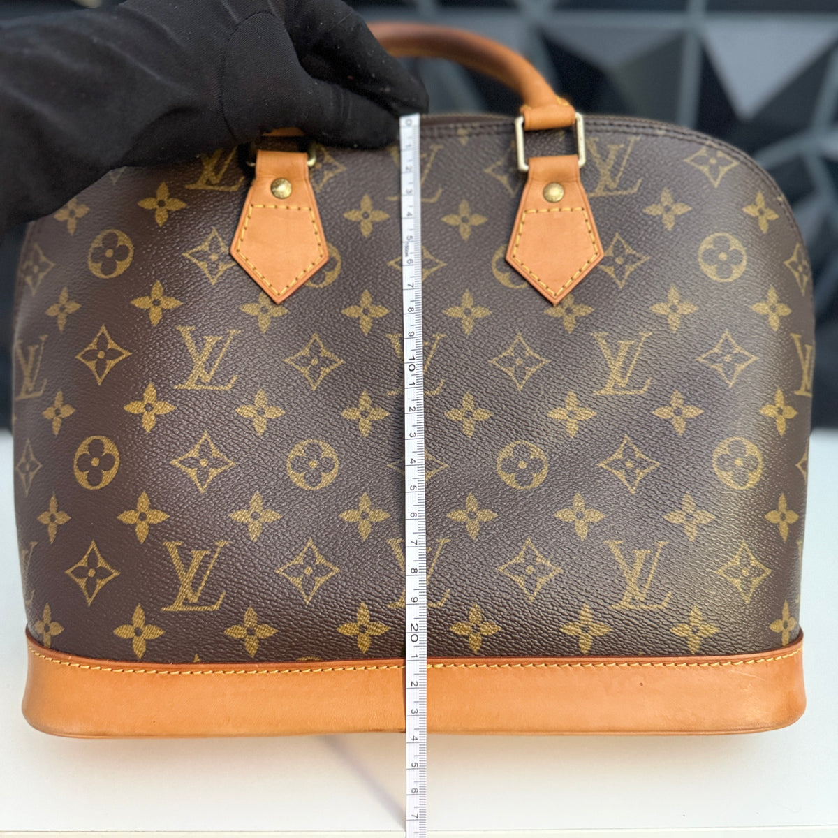 Louis Vuitton Alma PM