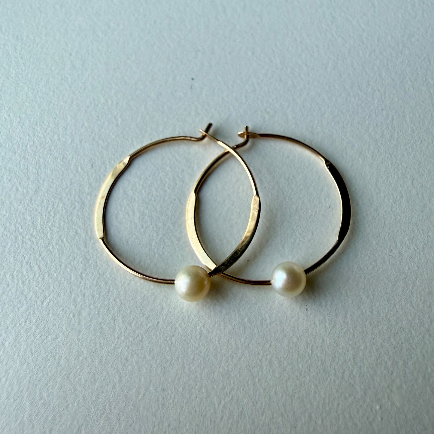 10k Gold Dainty Hoop Earrings with Small Pearl
